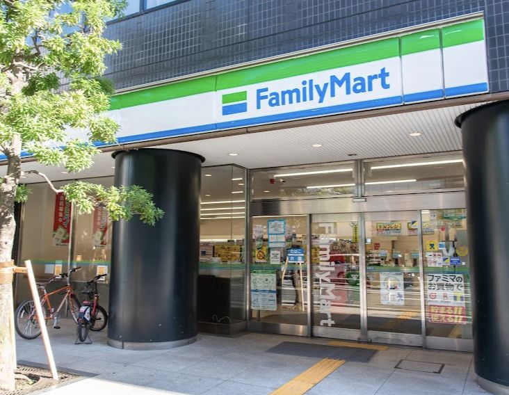 コンビニ　ファミリーマート 芝公園店（コンビニ）まで153m