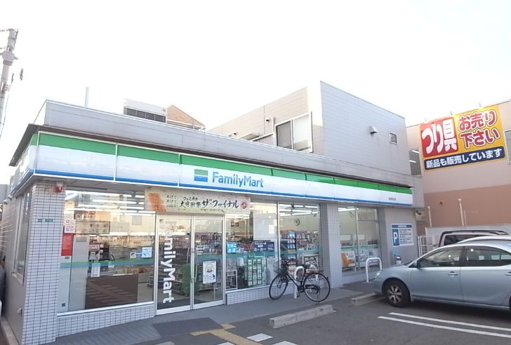 コンビニ　ファミリーマート 西宮桜谷店（コンビニ）まで380m