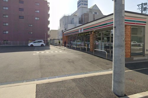 コンビニ　セブンイレブン 名古屋鳥居西通1丁目店（コンビニ）まで112m