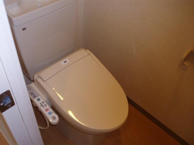 トイレ　シャワー付トイレ