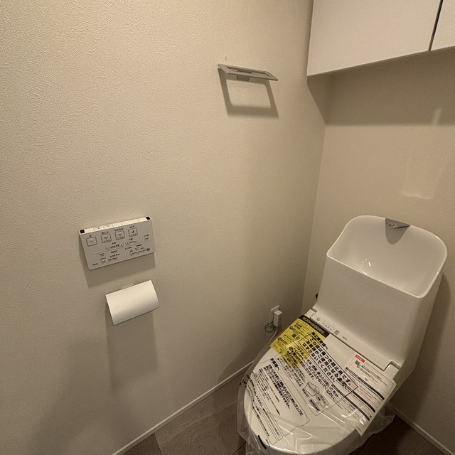 トイレ　※写真は同タイプ住戸です。