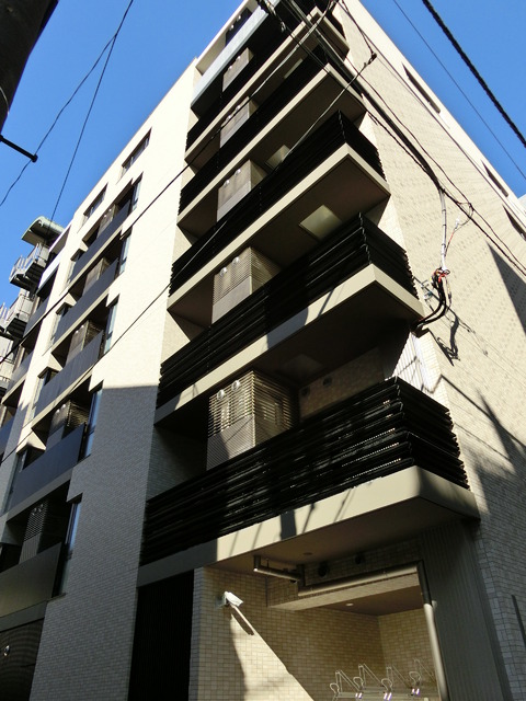 建物外観　落ち着いた雰囲気の外観です