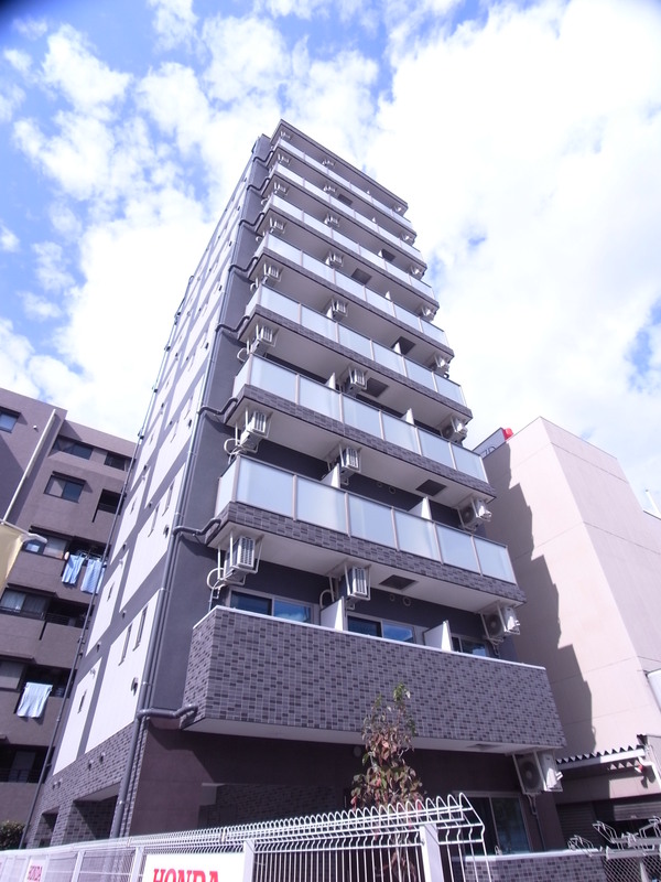 建物外観　落ち着いた雰囲気の外観です