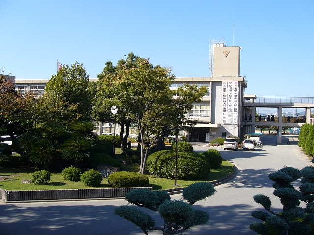 中学校　加古川中学校（中学校）まで873m