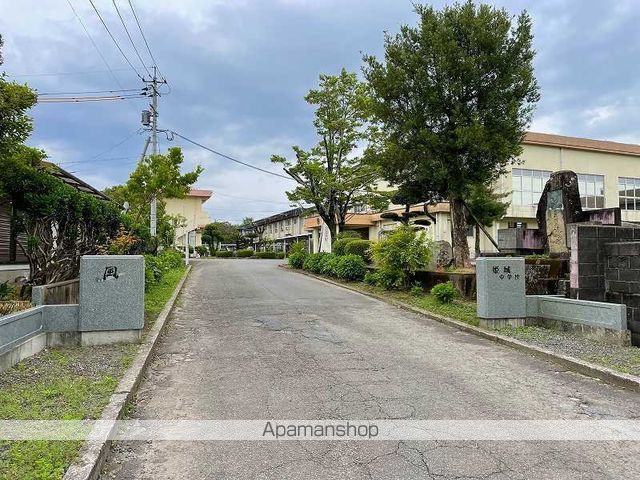 中学校　都城市立姫城中学校（中学校）まで1826m