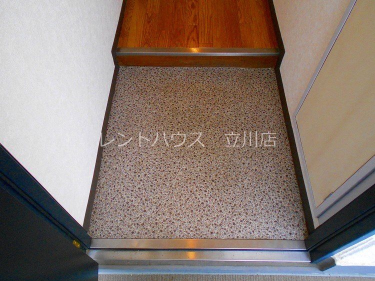 玄関　同建物参考写真