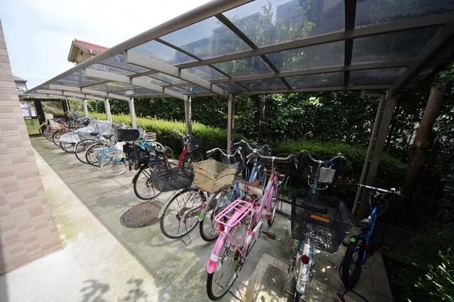 その他共有部分　♪屋根付駐輪場♪