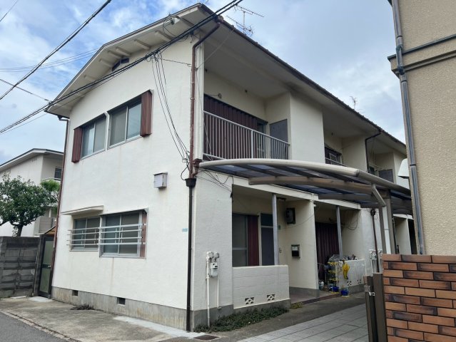 上葭原アパートの外観写真