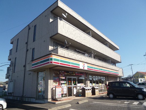 コンビニ　セブンイレブン（コンビニ）まで517m
