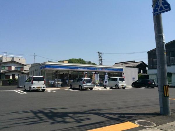 コンビニ　ローソン倉敷林店（コンビニ）まで831m