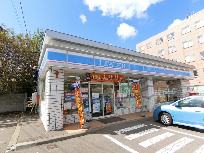 コンビニ　ローソン豊平１条店（コンビニ）まで194m