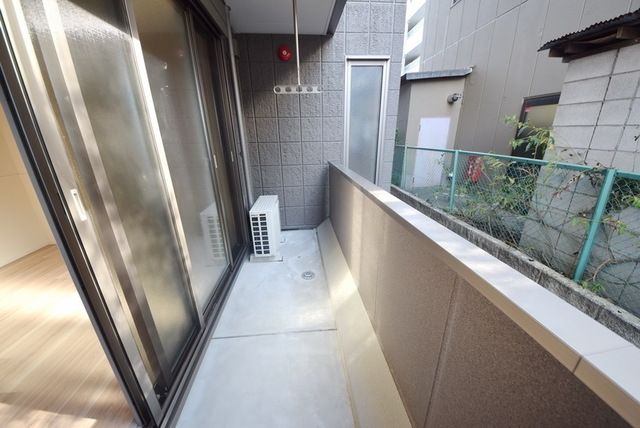 バルコニー　別部屋参照　現状優先