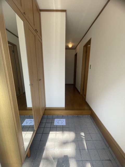 船寺通1丁目貸家の玄関写真