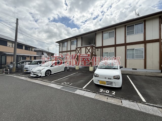 駐車場　駐車場完備です
