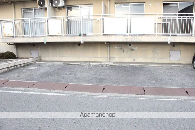 その他　駐車場（その他）まで10m