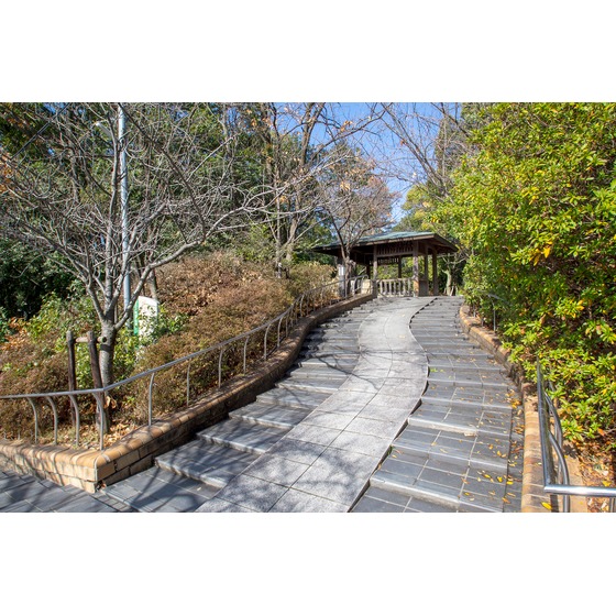 公園　水晶山緑地（公園）まで190m
