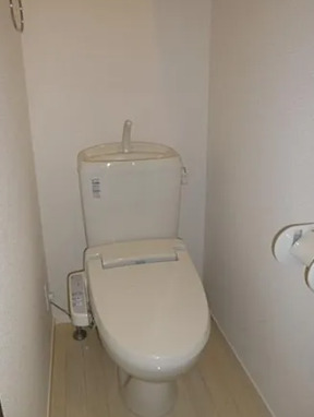 トイレ　※別部屋の参考写真です。