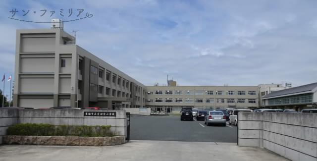 小学校　豊橋市立吉田方小学校（小学校）まで1094m