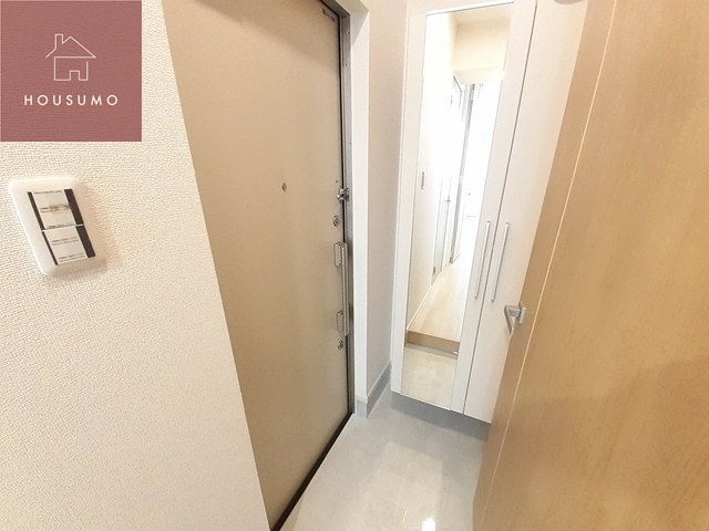 玄関　同施工会社・同型モデルの室内です。（参考写真・イメージ写真）