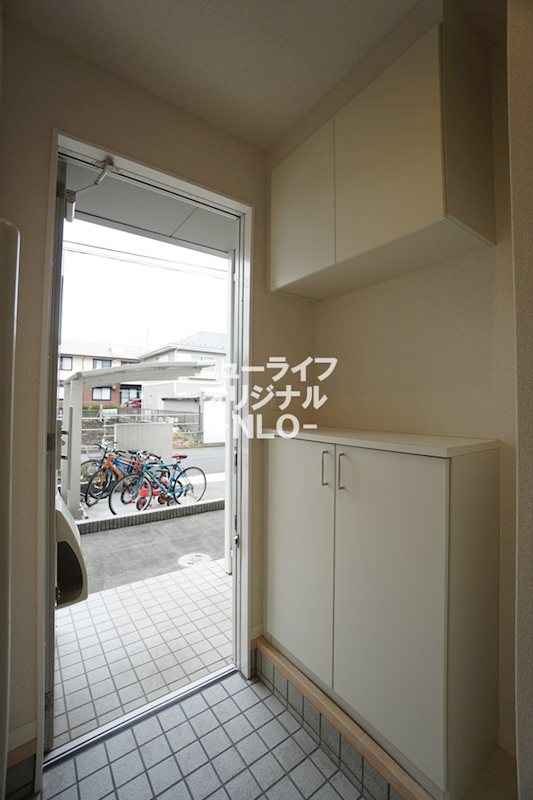 玄関　シューズボックスがあるので玄関周りがスッキリとします☆