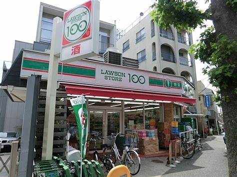 コンビニ　ローソンストア100 東新町店（コンビニ）まで823m
