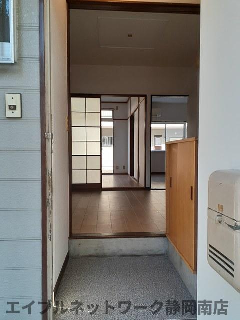 玄関　シンプルで使いやすい玄関です