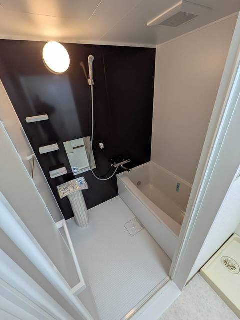 バス・シャワールーム　別部屋参考写真です