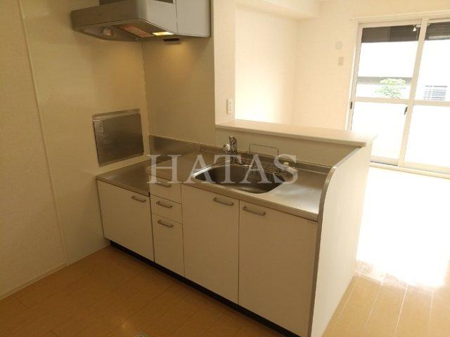 キッチン　同物件別部屋です