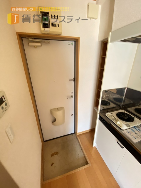 玄関　シューズボックス付き。