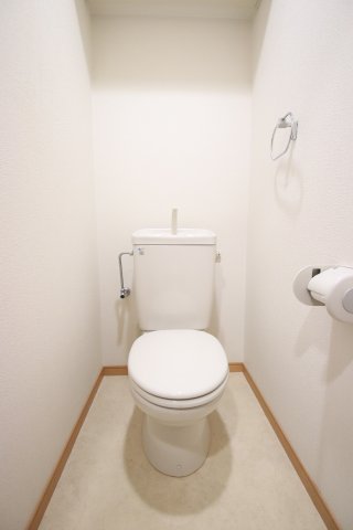 トイレ　トイレもきれいです