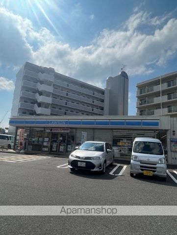 コンビニ　ローソン草津野路九丁目店（コンビニ）まで288m
