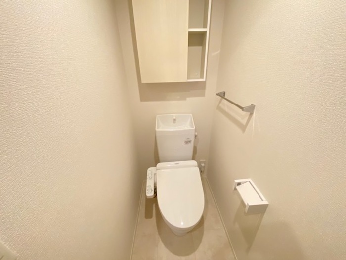 アングレームのトイレ写真