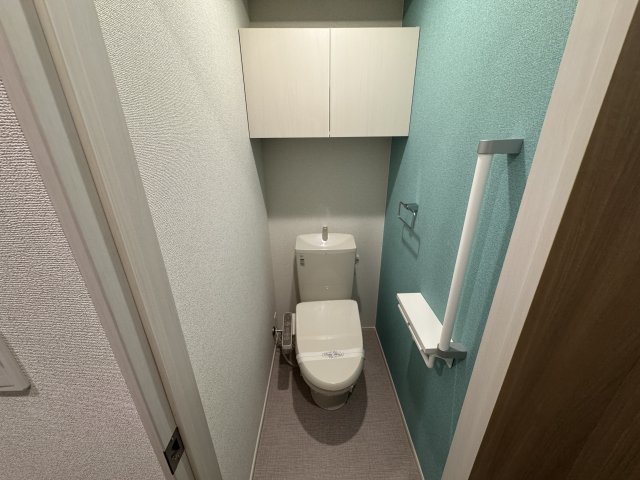 トイレ　シャワー付き暖房便座