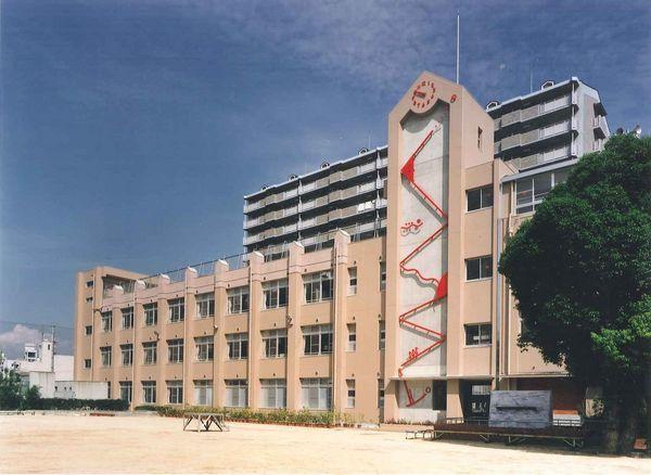 小学校　大阪市立金塚小学校（小学校）まで281m