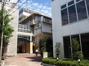 高校・高専　日出高等学校（高校・高専）まで765m