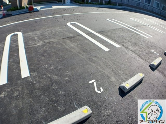 駐車場　※パース写真