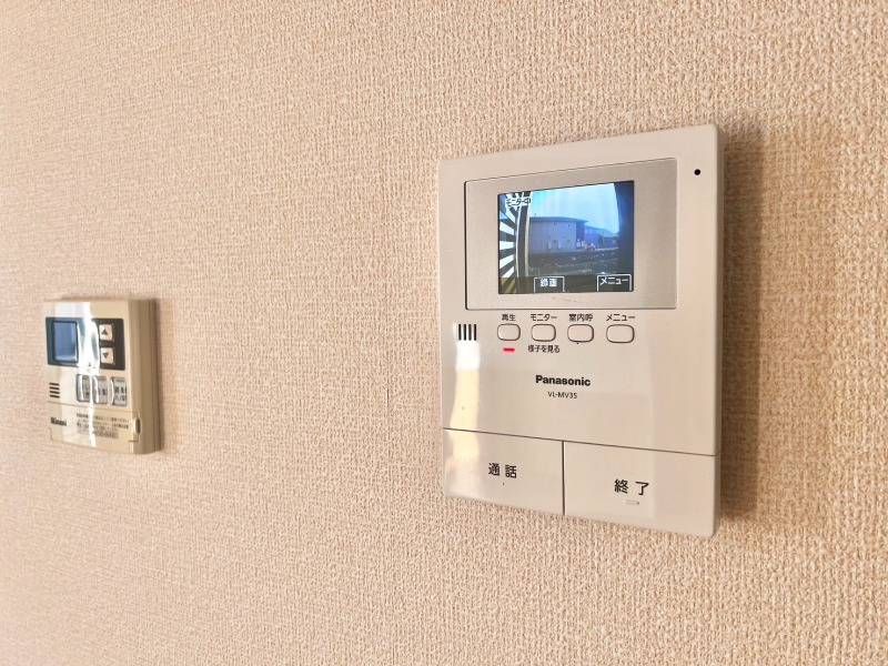 セキュリティ　※別号室（同間取・反転タイプ）の室内写真です