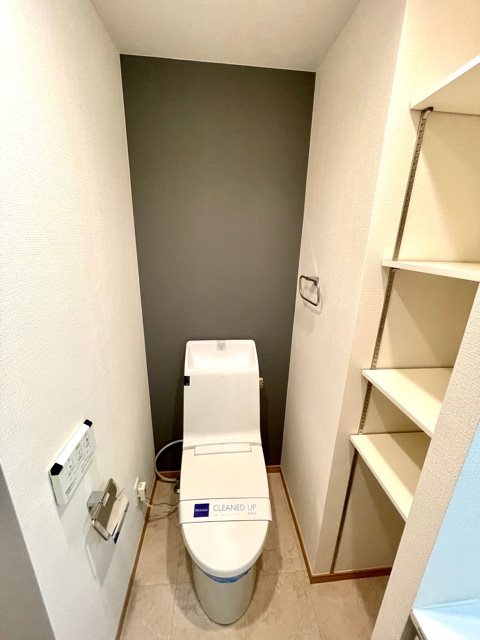 トイレ　※別部屋の参考写真です。
