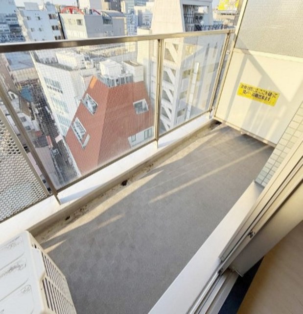 バルコニー　別部屋同仕様タイプ