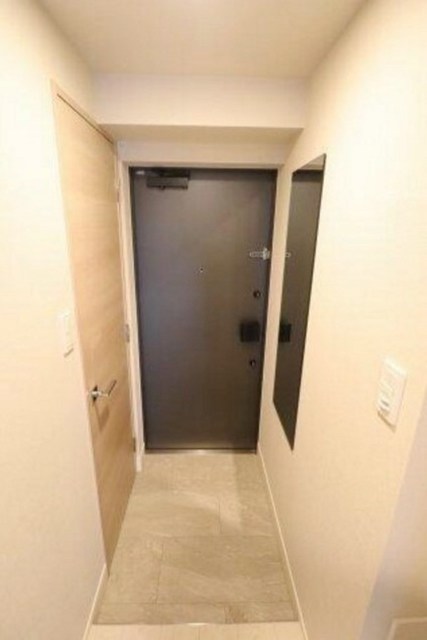玄関　別部屋同仕様タイプ