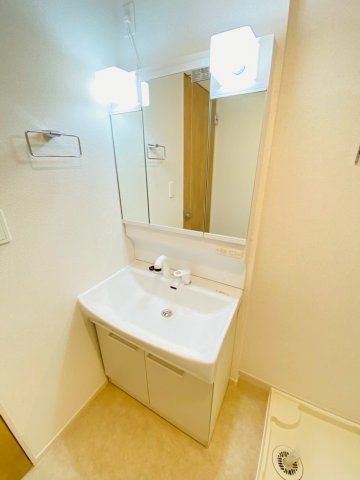 洗面設備　※同タイプの写真となります。
