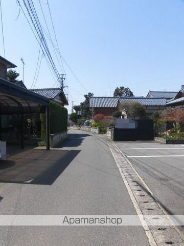 その他　前面道路（その他）まで0m