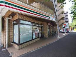 コンビニ　セブンイレブン 練馬春日町6丁目店（コンビニ）まで372m