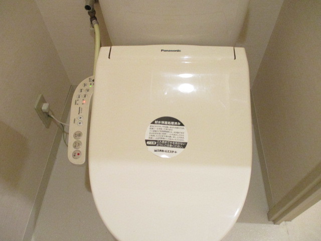 トイレ　※別部屋の参考写真です。