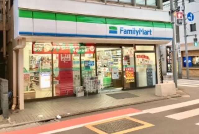 コンビニ　ファミリーマート杉並宮前五丁目店（コンビニ）まで411m