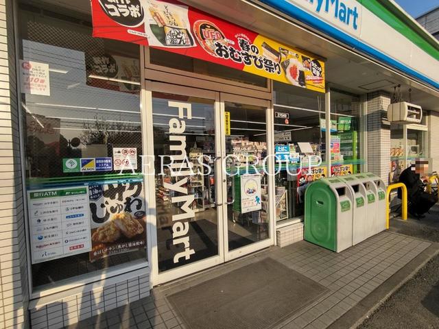 コンビニ　ファミリーマート 港北太尾町店（コンビニ）まで595m