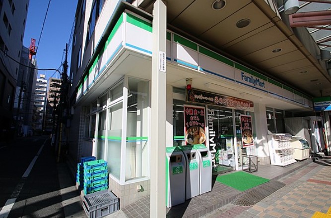 コンビニ　ファミマ亀戸十三間通り店（コンビニ）まで495m