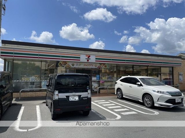 コンビニ　セブン－イレブン御殿場富士見原店（コンビニ）まで982m