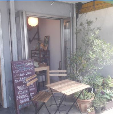 飲食店　練粉屋（飲食店）まで335m