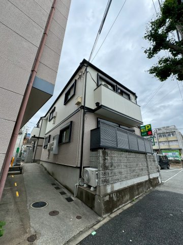 建物外観　外観は落ち着いています